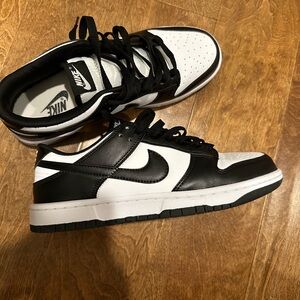 Nike Panda Dunks